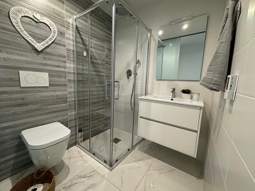 Mysig markplan med moderna bekvämligheter i Guardamar del Segura. - Lotus Properties