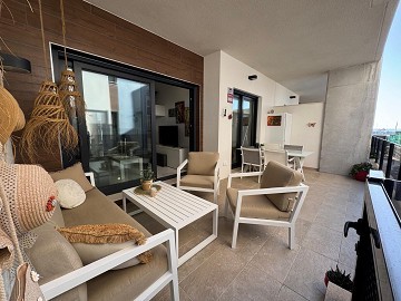 Mysig markplan med moderna bekvämligheter i Guardamar del Segura. - Lotus Properties