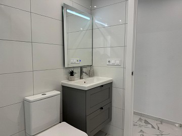 FLÄGENHET MED 4 SOVRUM 200 METER FRÅN STRANDEN - Lotus Properties