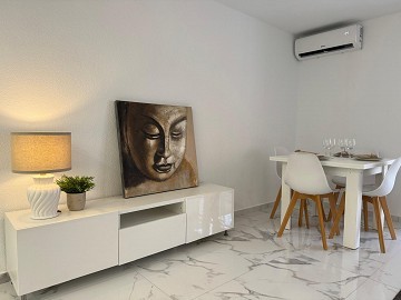 FLÄGENHET MED 4 SOVRUM 200 METER FRÅN STRANDEN - Lotus Properties
