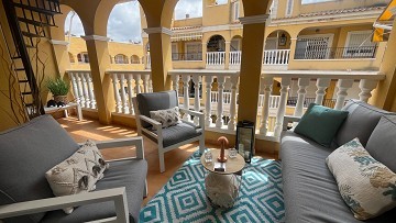 Charmig lägenhet på översta våningen med privat solarium i Fontana 1 - Lotus Properties