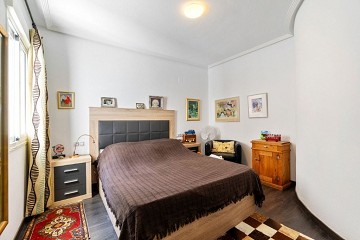 Renoverad Lägenhet med stor terrass och närhet till centrum - Lotus Properties