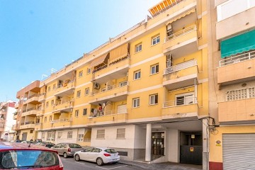 Renoverad Lägenhet med stor terrass och närhet till centrum - Lotus Properties